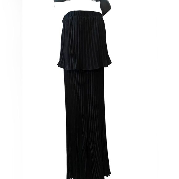 Women’s black pleated strapless jumpsuit NWT eveningwear, cruise, size M - Picture 9 of 10